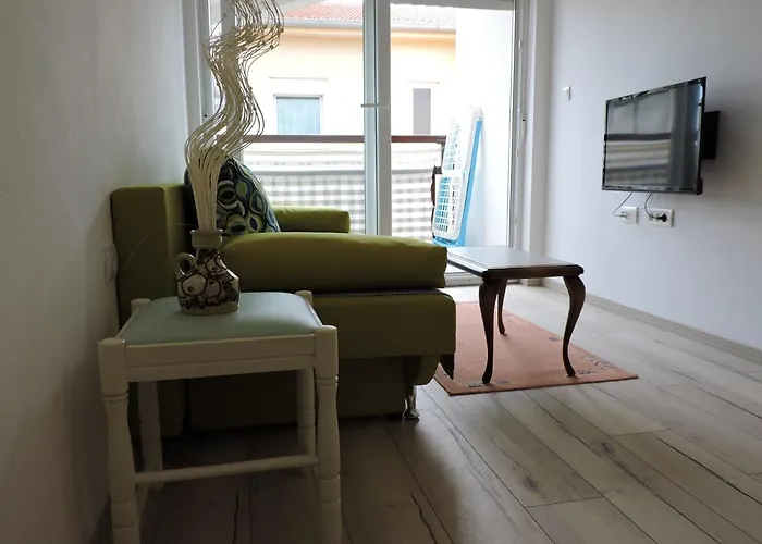 Apartman Iv *